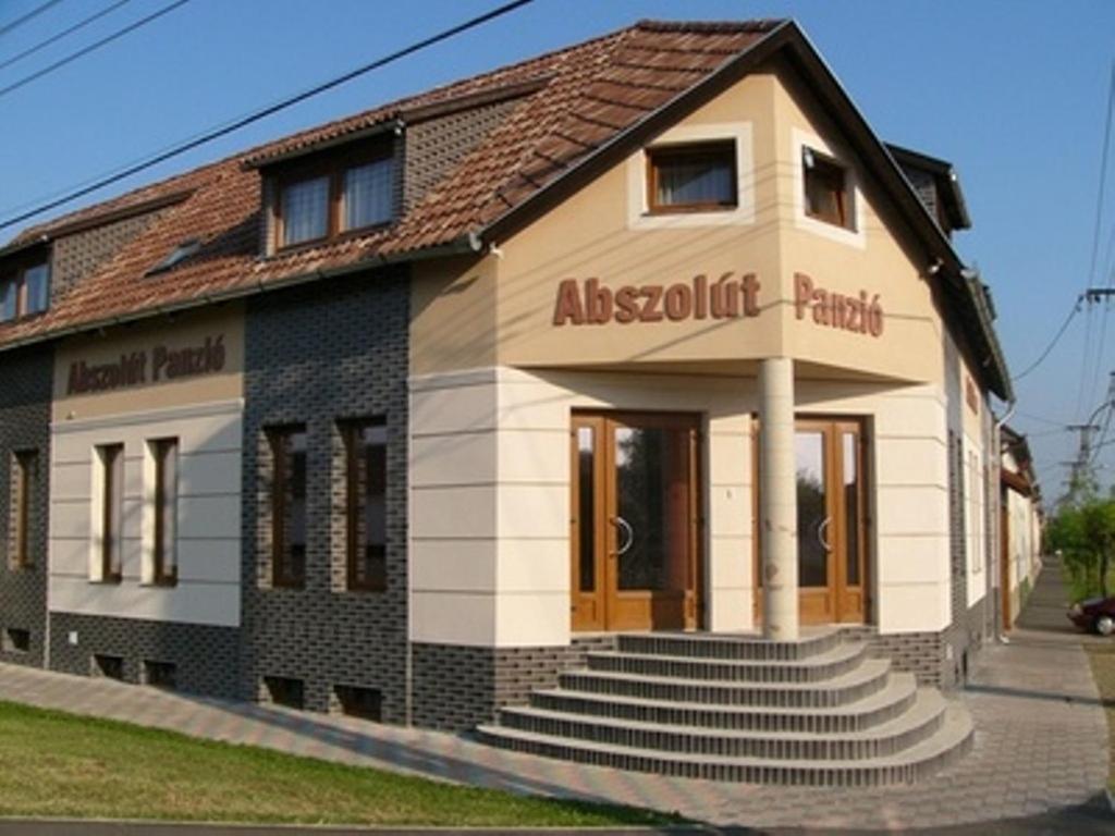 Abszolut Hotel Es Panzio Nyirbator Exterior photo